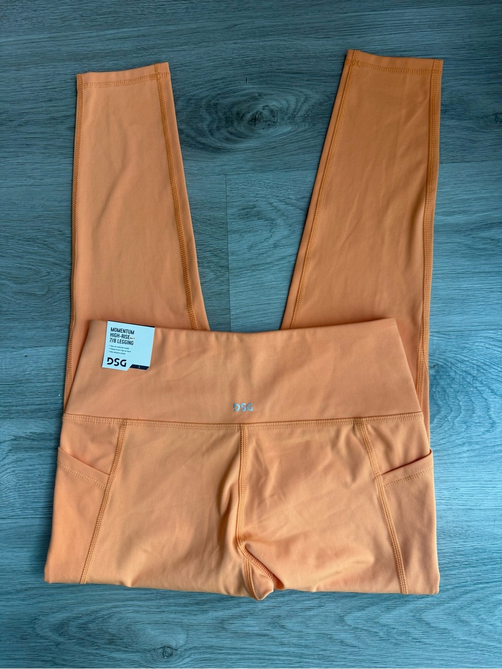 NWT DSG  (Dick’s Sporting Goods) Momentum High Rise 7/8 Leggings - Orange